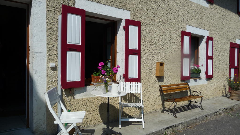 La Chouette A L'Heure Du Pinson Bed and Breakfast Saint-Pierre-d'Entremont  Exterior foto