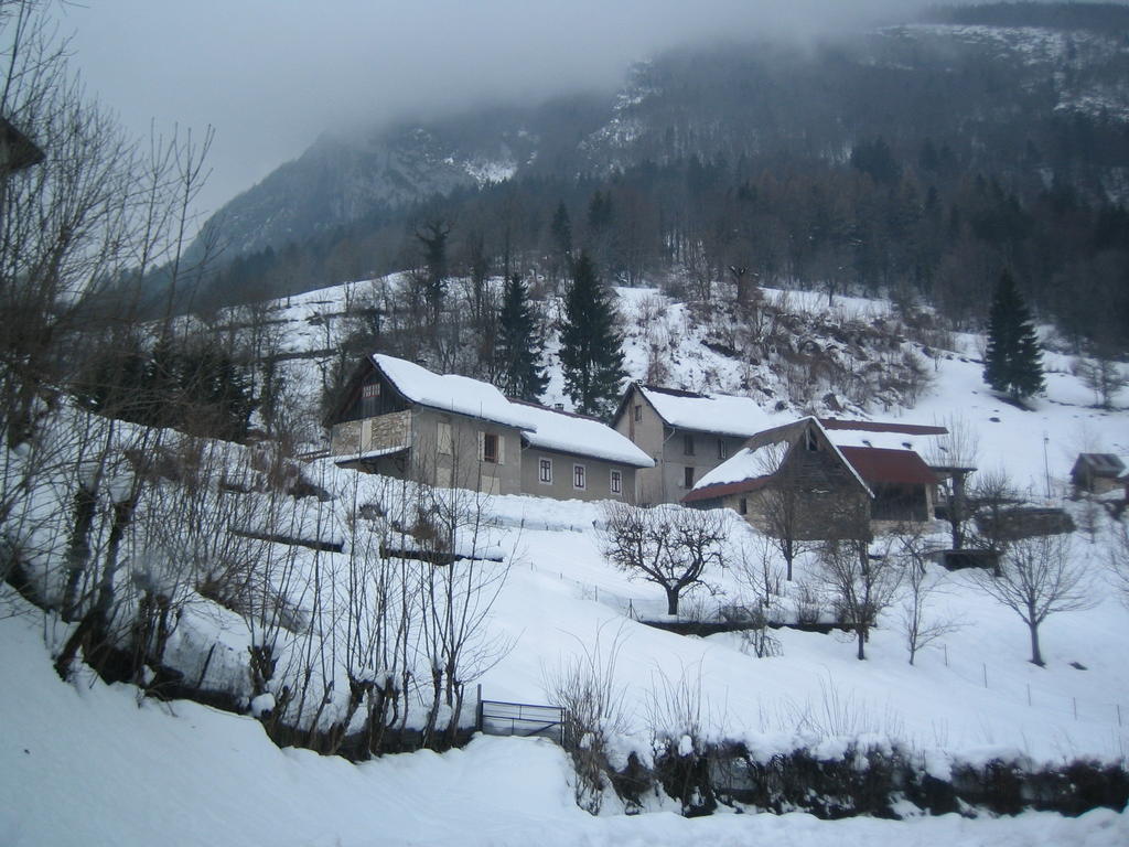 La Chouette A L'Heure Du Pinson Bed and Breakfast Saint-Pierre-d'Entremont  Exterior foto