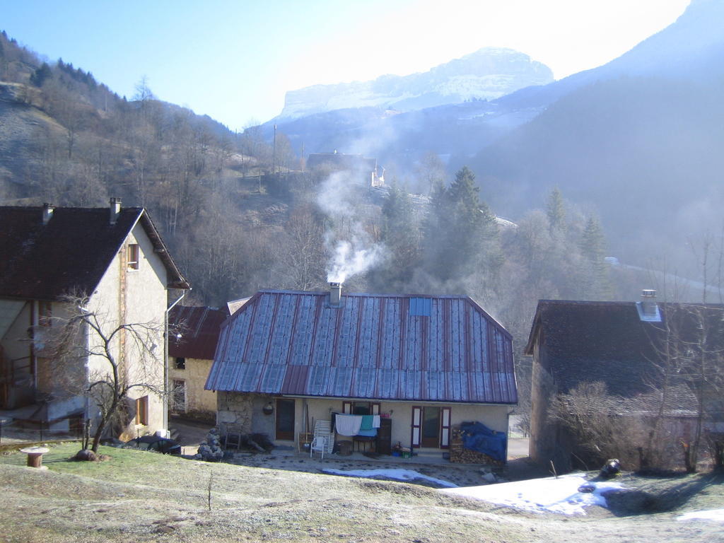 La Chouette A L'Heure Du Pinson Bed and Breakfast Saint-Pierre-d'Entremont  Exterior foto